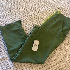 Used once, xsp kade cargo pants from figs